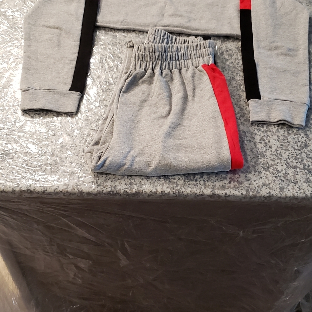 Jogging set - Picture 6 of 8